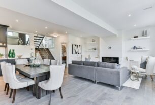 black and white wooden table and chairs